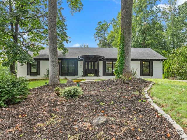 1200 Quail Hollow Road