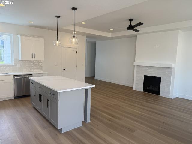 1200 Rachel LN