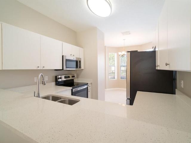 1200 S Beach Circle, Kissimmee, US, FL