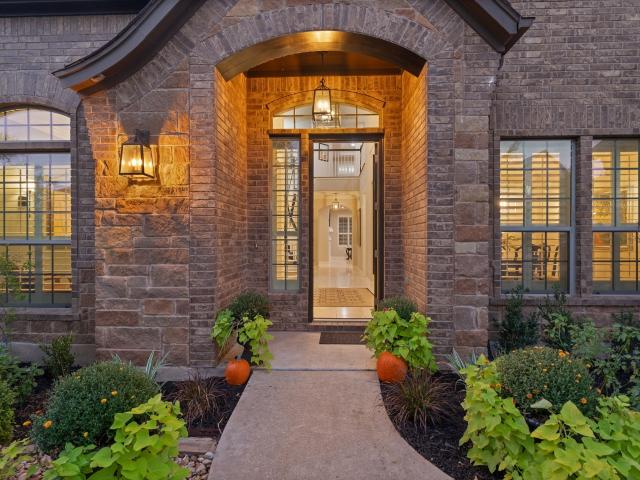 12013 Palisades Pkwy, Austin, TX 78732 | MLS #4711