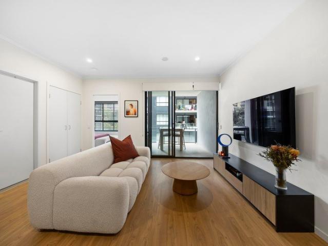 1201/35 Tondara Lane, West End, QLD Unfurnished one bedroom apartment with private balcony and CBD convenience