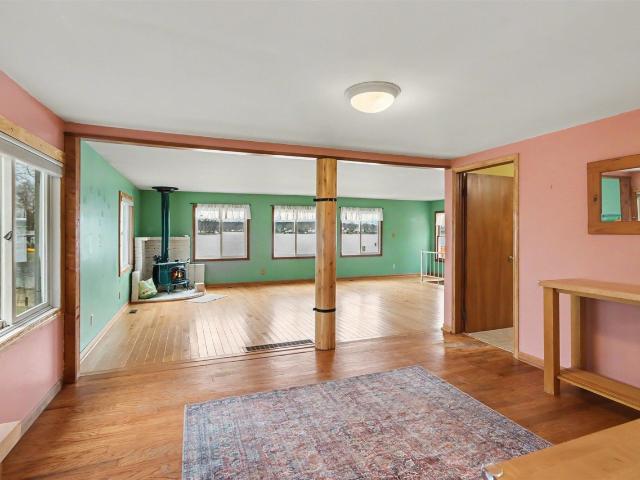 12015 Oakridge Road