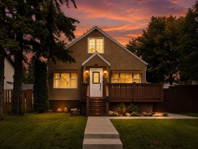 12015 Street Nw, Edmonton, AB, T5L 0M8 house for sale | Listing ID E4505 | Royal LePage