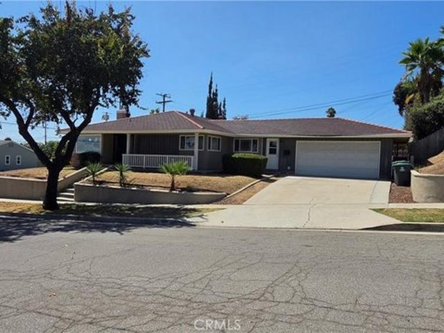 1201 N Lincoln Ave, Fullerton, CA 92831