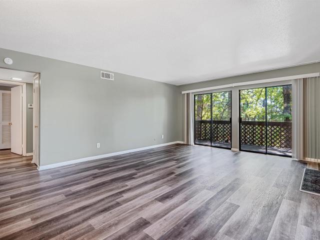1201 N Pierce Apt. 49