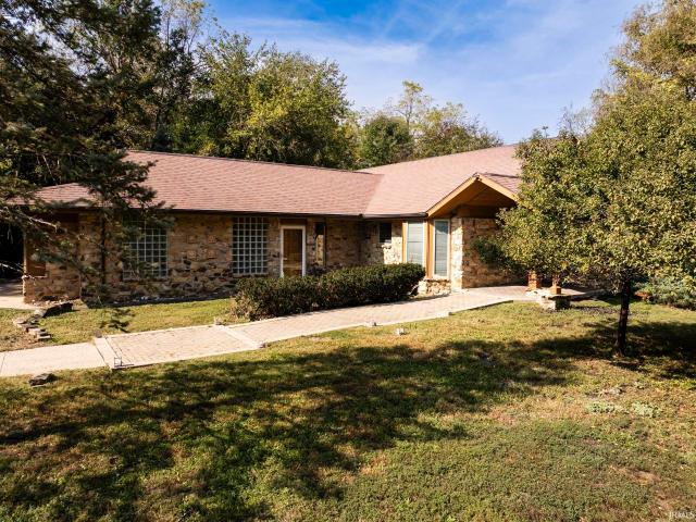 1201 N Pinebark Court