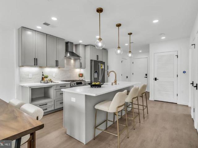 1201 N Quinn Street # 203