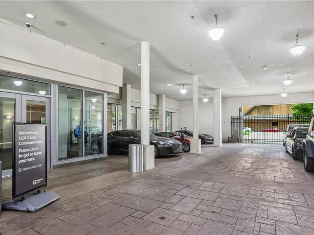1201 Canal Street # 415