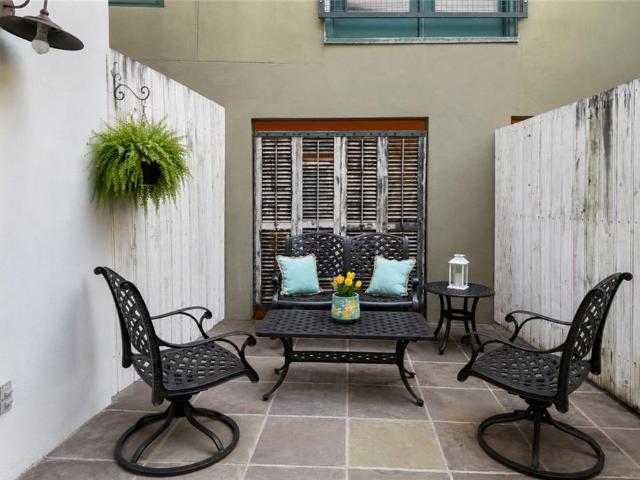 1201 Chartres Street # 19