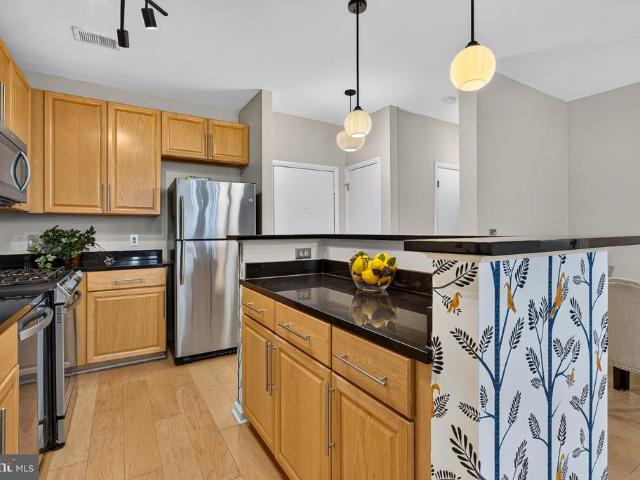 1201 E West Highway # 237