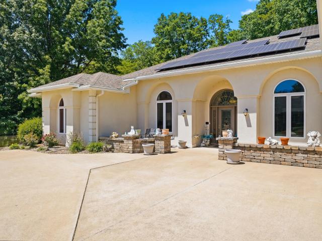 1201 grace ln