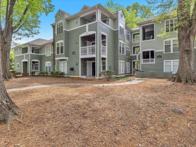 1201 Westview Lane