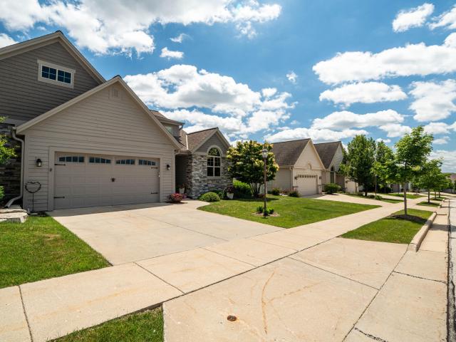 1201 Woodland Hills Dr