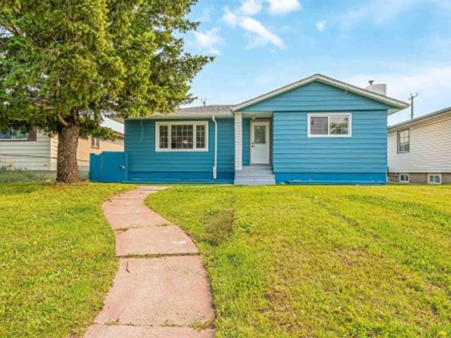 12023 Avenue Nw, Edmonton, AB, T5E 1Z7 house for sale | Listing ID E4503 | Royal LePage