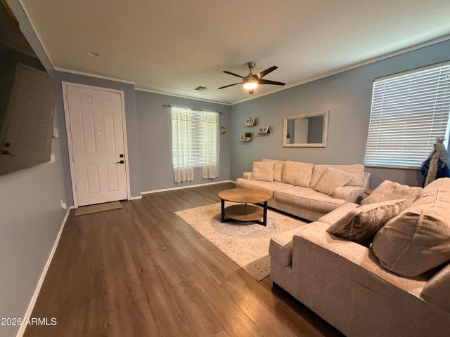 12021 W DAVIS Lane