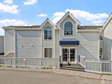 12025 SE 60th St, Unit B, Bellevue, WA 98006 | MLS #2465