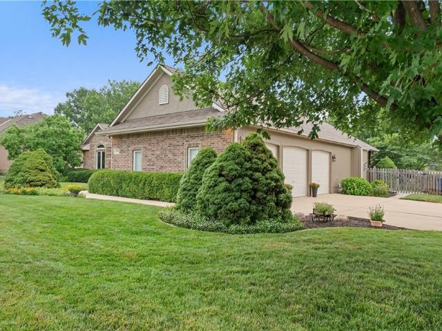 1202 NW Burr Oak Lane