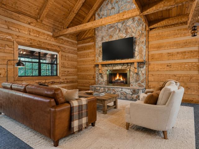 1202 Eddie Martin Road