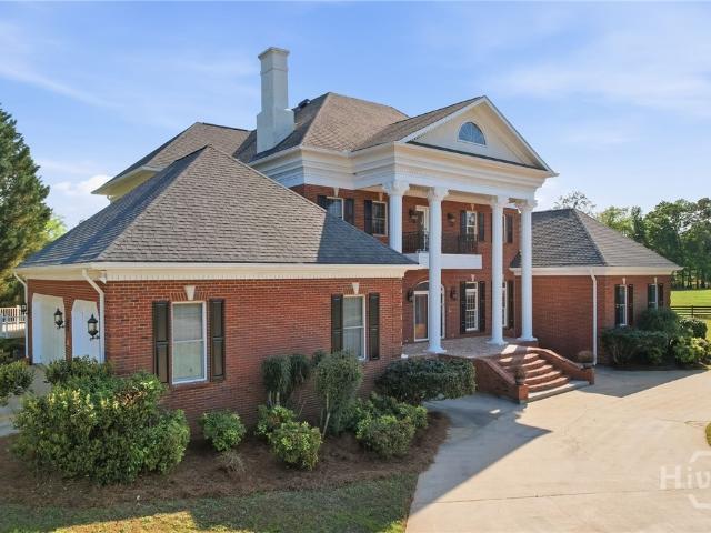 1202 Hodges Circle