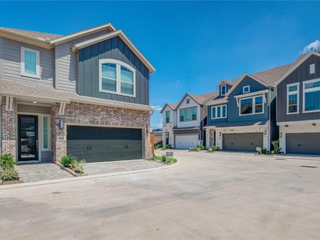 1202 Kiefer Hill Way