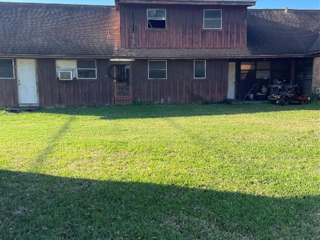 1202 Westgate Dr, Wharton, TX 77488 | MLS #21289