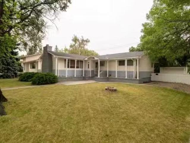 1202 13 Street South, Lethbridge, AB, T1K 1S9 house for sale.