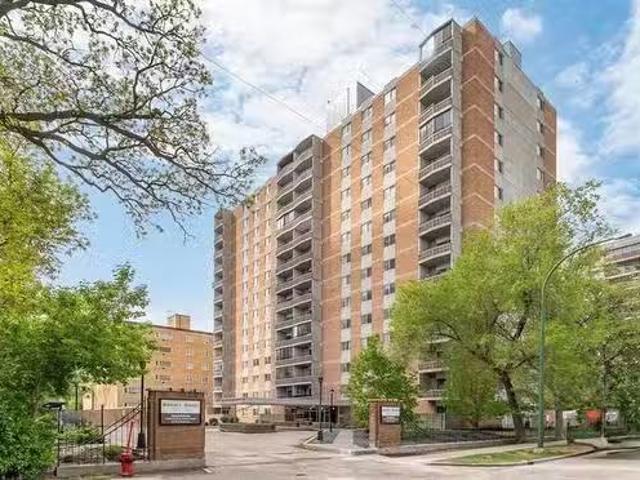 1202 230 Roslyn Rd, Winnipeg, MB, R3L 0H1 condo for sale Li.