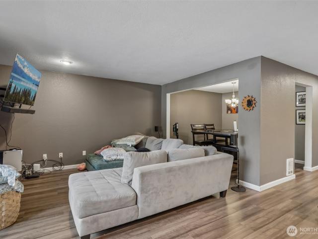12037 th Avenue NE # 103