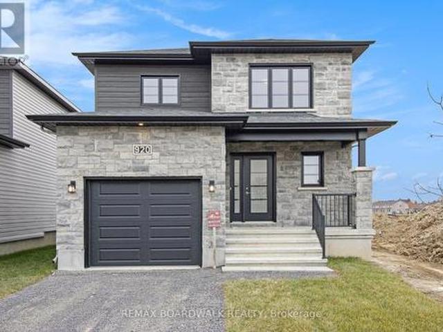 1145 Montblanc Crescent, Russell, ON, K0A 1W0 house for sale | Listing ID X12899 | Royal LePage
