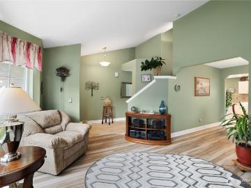 1203 Blue Jay Avenue SW