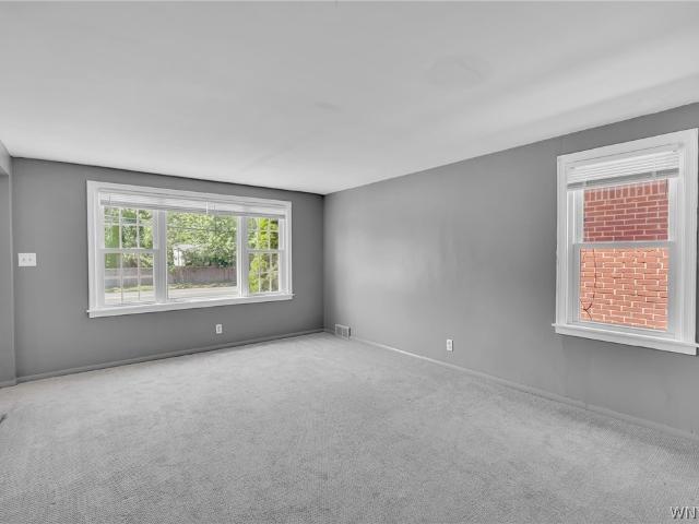 1203 Eggert Road