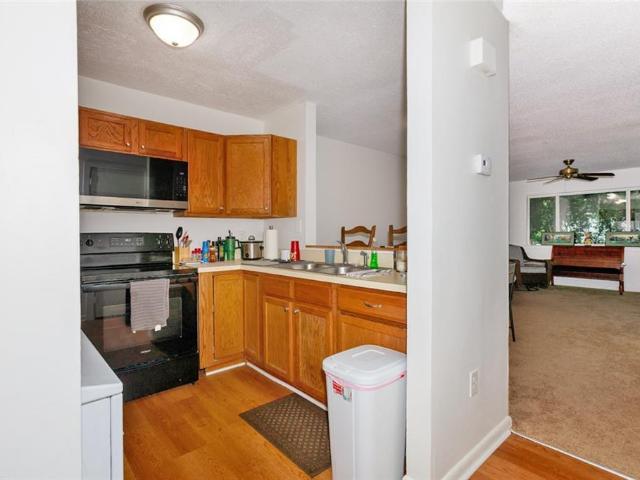 1203 Jamestown RD # D2