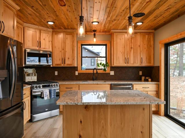1203 Peterson Trail