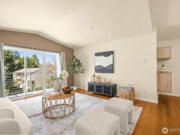 1203 th Avenue NE # 309