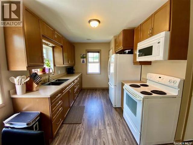 120 3Rd Street W, Carnduff, SK, S0C 0S0 house for sale | Listing ID SK011844 | Royal LePage
