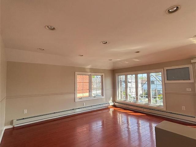 120 32 st Street