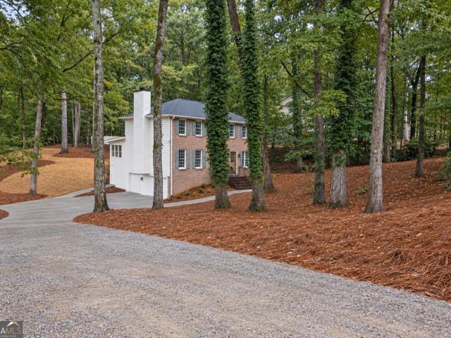 120 Catharine Lane