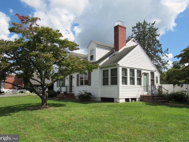 120 Center Street