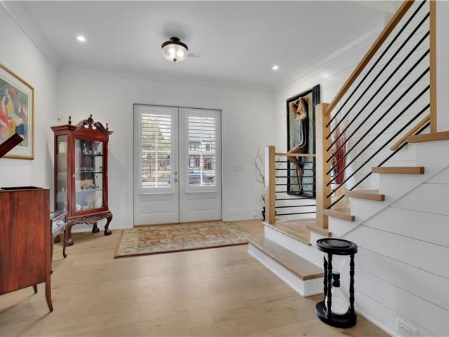 120 Chateau Place
