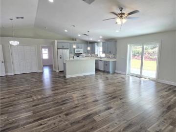 120 Clinton Ave, Lake Placid, FL 33852 | MLS #A12022