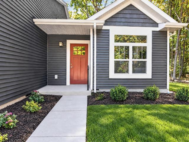 120 Creek Drive # 38