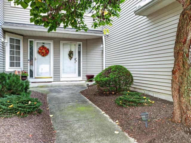 120 Ambleside Way