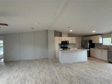 120 Angielena Loop