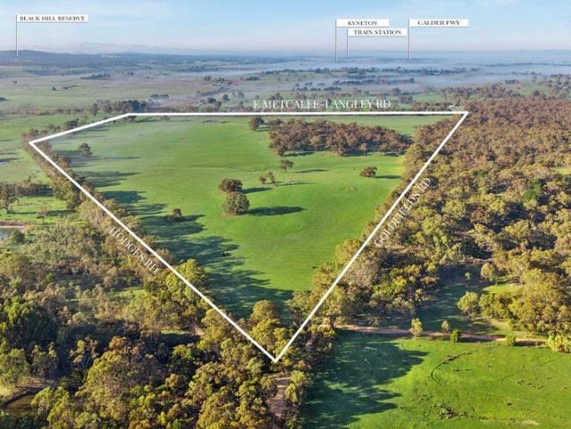120 Acres with Views, Water and Opportunity