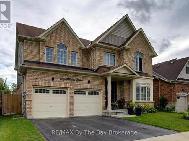 120 Allegra Drive, Wasaga Beach, ON, L9Z 1P6 house for sale | Listing ID S13778 | Royal LePage