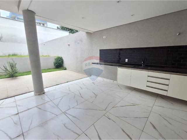 120 Área Útil Casa Alugar, 3 Dormitórios localizado em Rua dos Faveiros, Jardim dos Pinheiros, Atibaia, São Paulo, 12945490 | Brasil