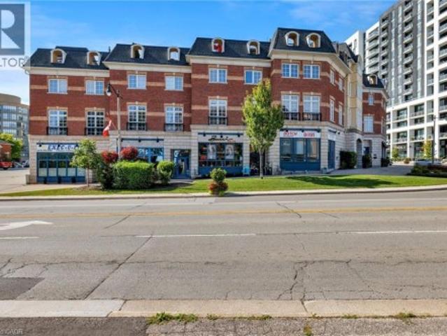 120 Bronte Road Unit# 7, Oakville, ON, L6L 3C1 house for sale | Listing ID 40861 | Royal LePage