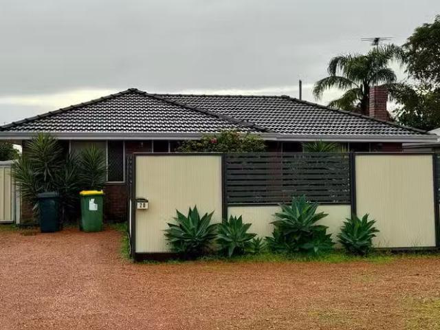 1/20 Goomarl Street, Dudley Park, WA 6210