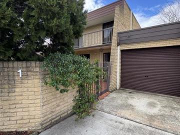 Queanbeyan, Greater Queanbeyan - Balcony