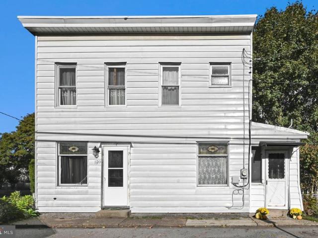120 E Elm Street
